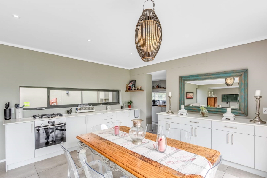 3 Bedroom Property for Sale in Simola Western Cape